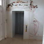 Aufzug im Eingangsbereich